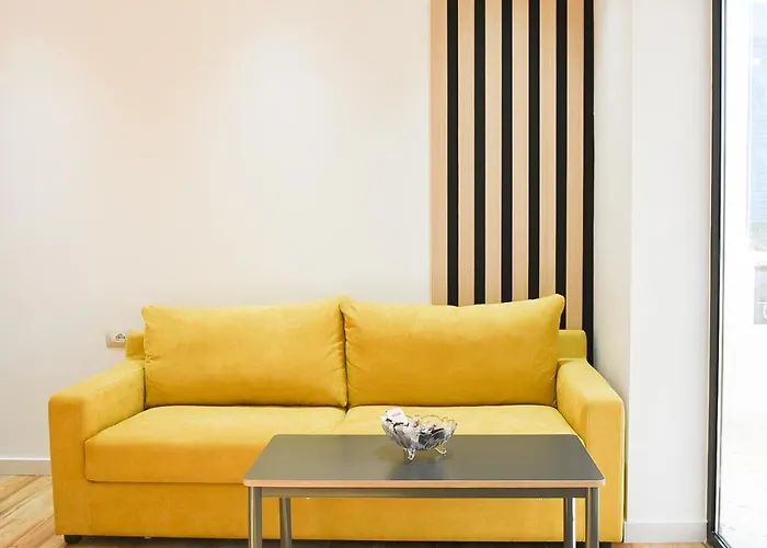 Matisse No3 - One Bedroom With Balcony Апартаменты Тирана