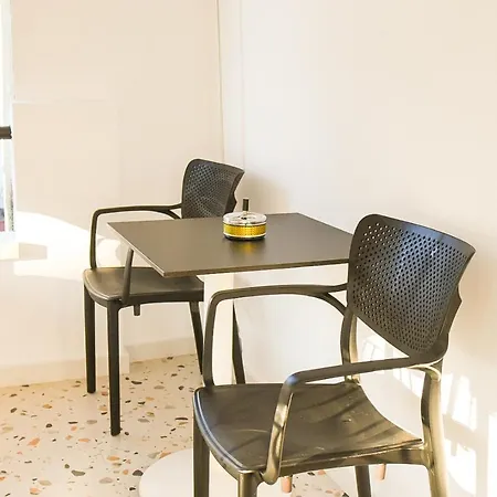 Matisse No3 - One Bedroom With Balcony * 地拉那