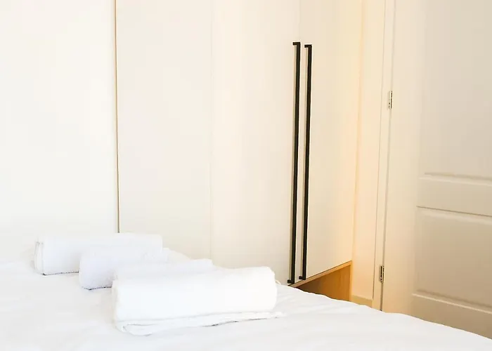 Matisse No3 - One Bedroom With Balcony * Tirana